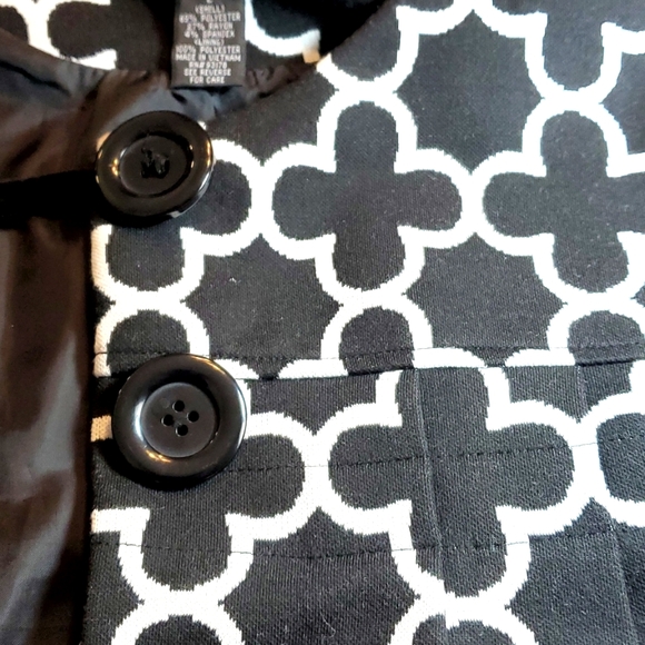 GRACE ELEMENTS SIZE L SHORT JACKET EXCELLENT CONDITION BLACK AND WHITE - Picture 15 of 15